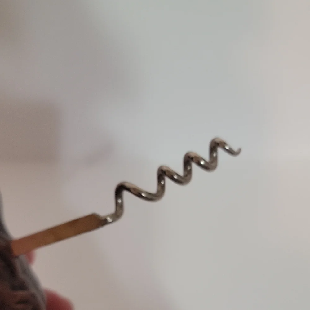VINTAGE GNARLED GRAPE VINE ROOT WOOD HANDLE CORKSCREW